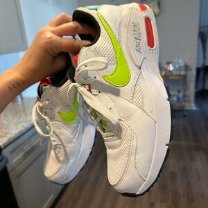Nikes size 9